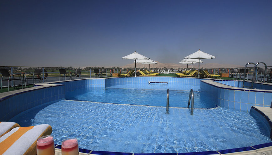 Jaz Royale Pool.jpg